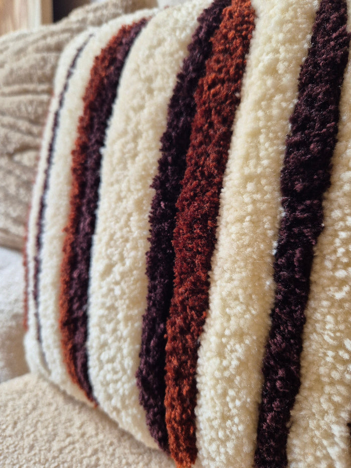 Coussin Inspiration en laine réalisé à la main par Maison Laëne
