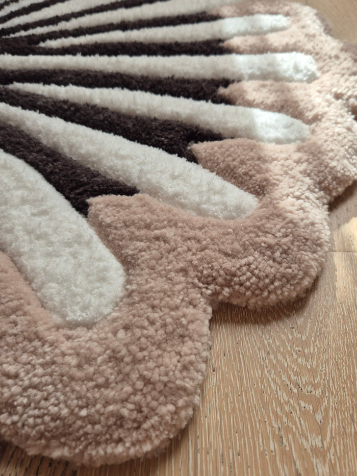 Tapis Ombelle en laine réalisé à la main par Maison Laëne
