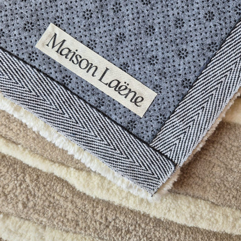 Arrière d'un tapis réalisé par Maison Laëne