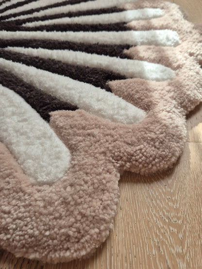 Tapis Ombelle en laine réalisé à la main par Maison Laëne
